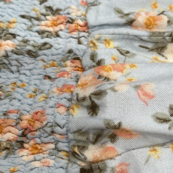 American Eagle off shoulder, dressed with elastic bodice  - size XS - Picture 9 of 9